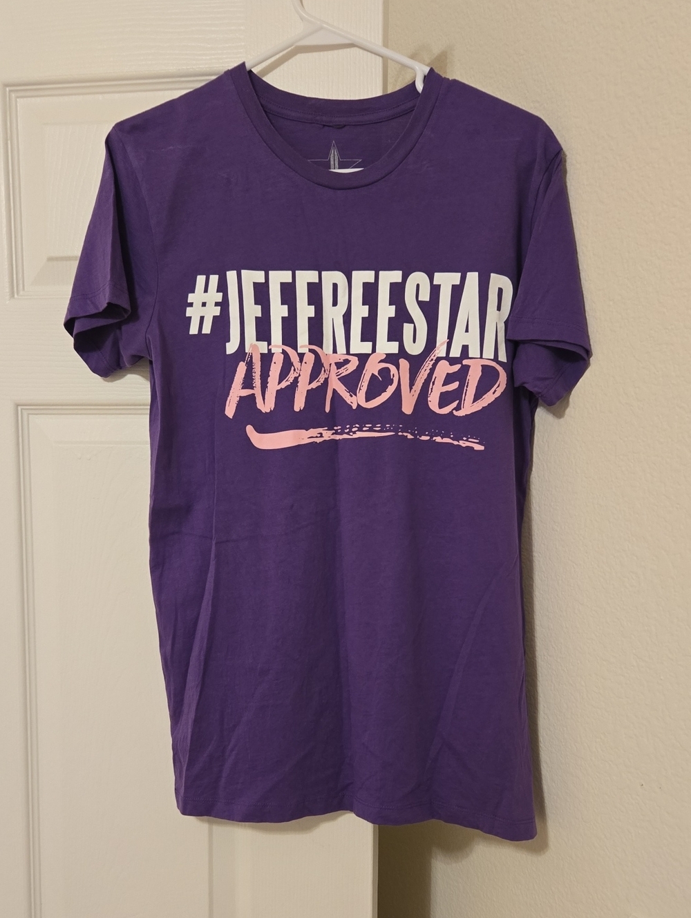 Jeffree Star Purple Tee with Pink & White Graphic Size S